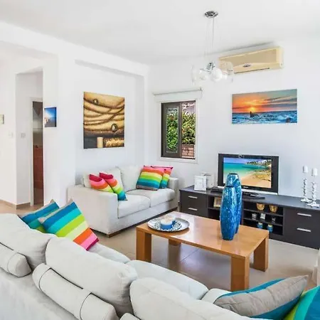 Sleeps 6 With Pool Air Con And Wifi * 普罗塔拉斯