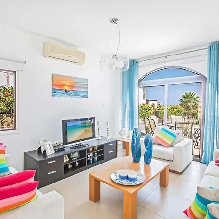 Sleeps 6 With Pool Air Con And Wifi * Protaras